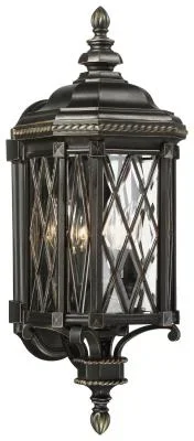 Four Light Outdoor Wall Mount033292